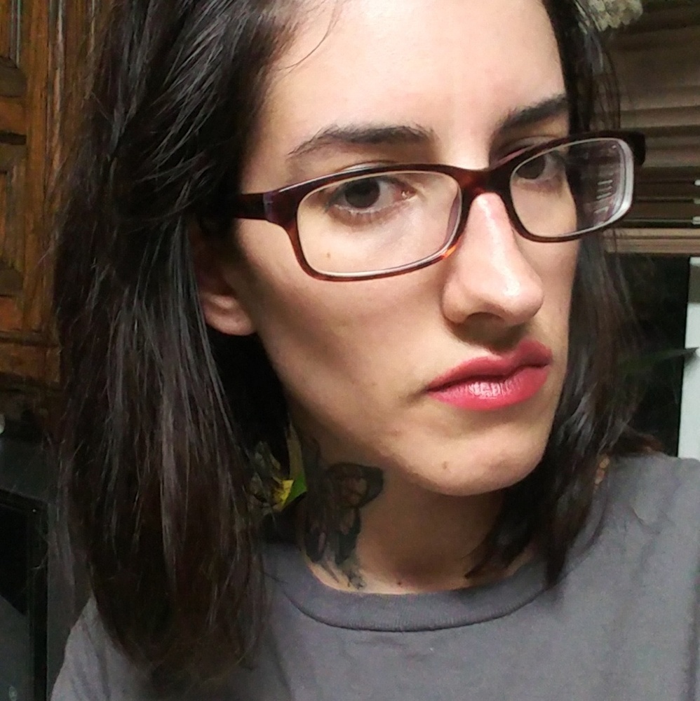 Meet your Posher, Roxann